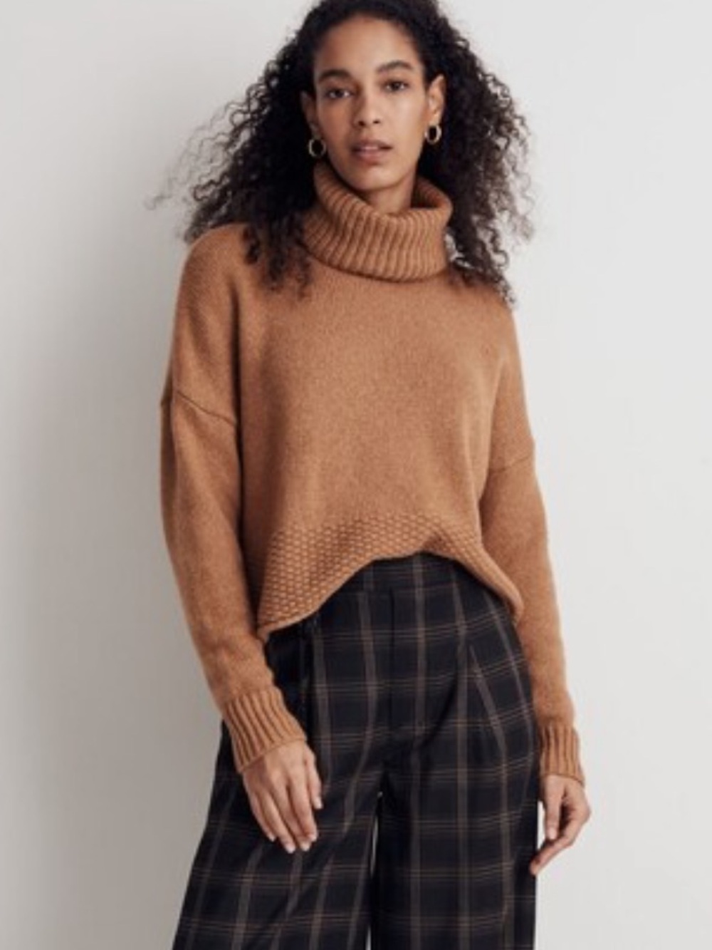 Madewell Sadler Turtleneck Sweater camel tan